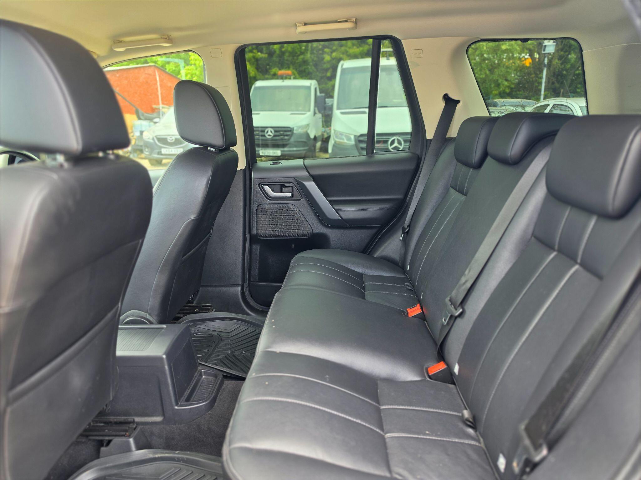 Land Rover Freelander 2 view 10