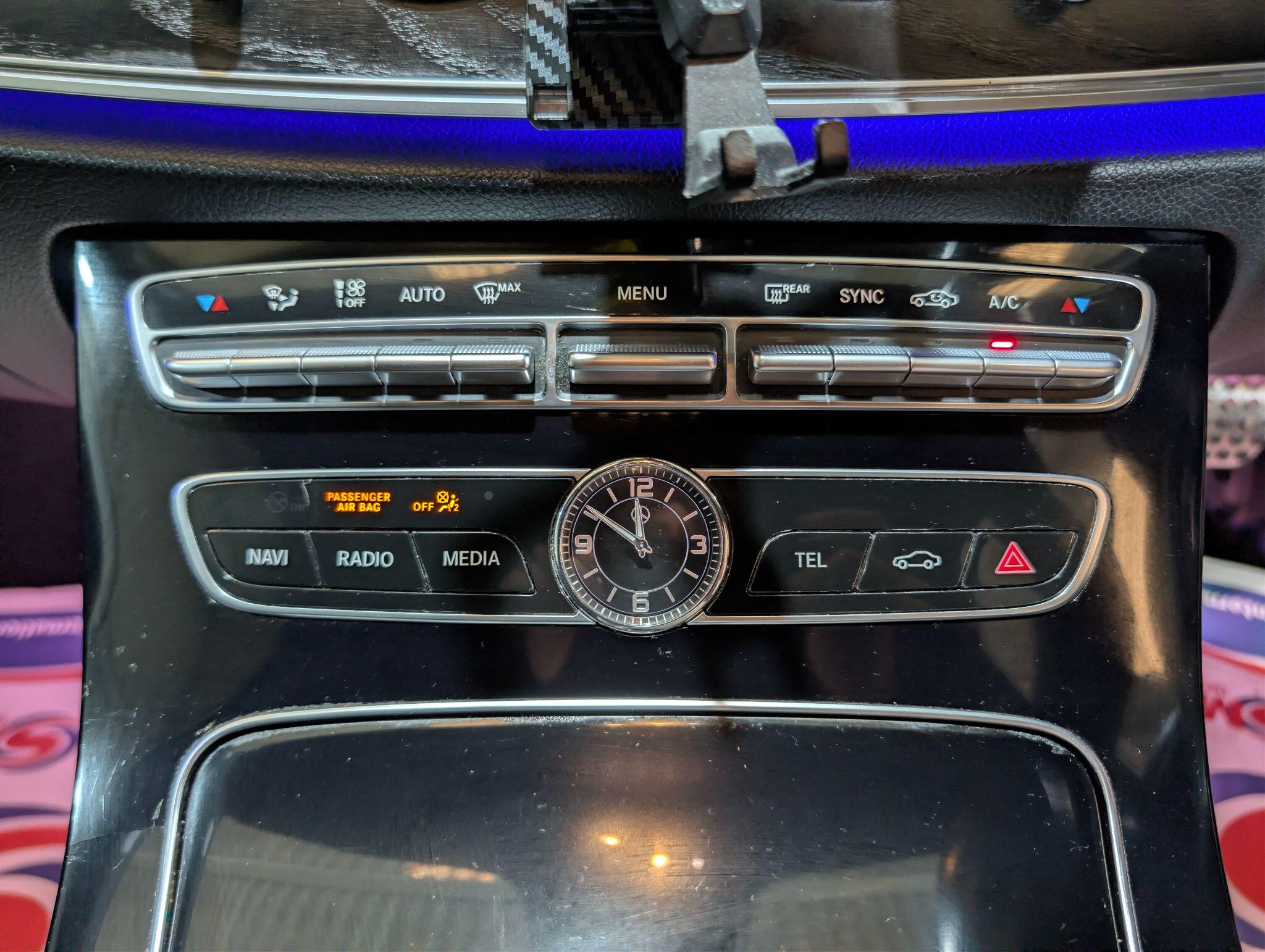 Mercedes-Benz E Class view 18