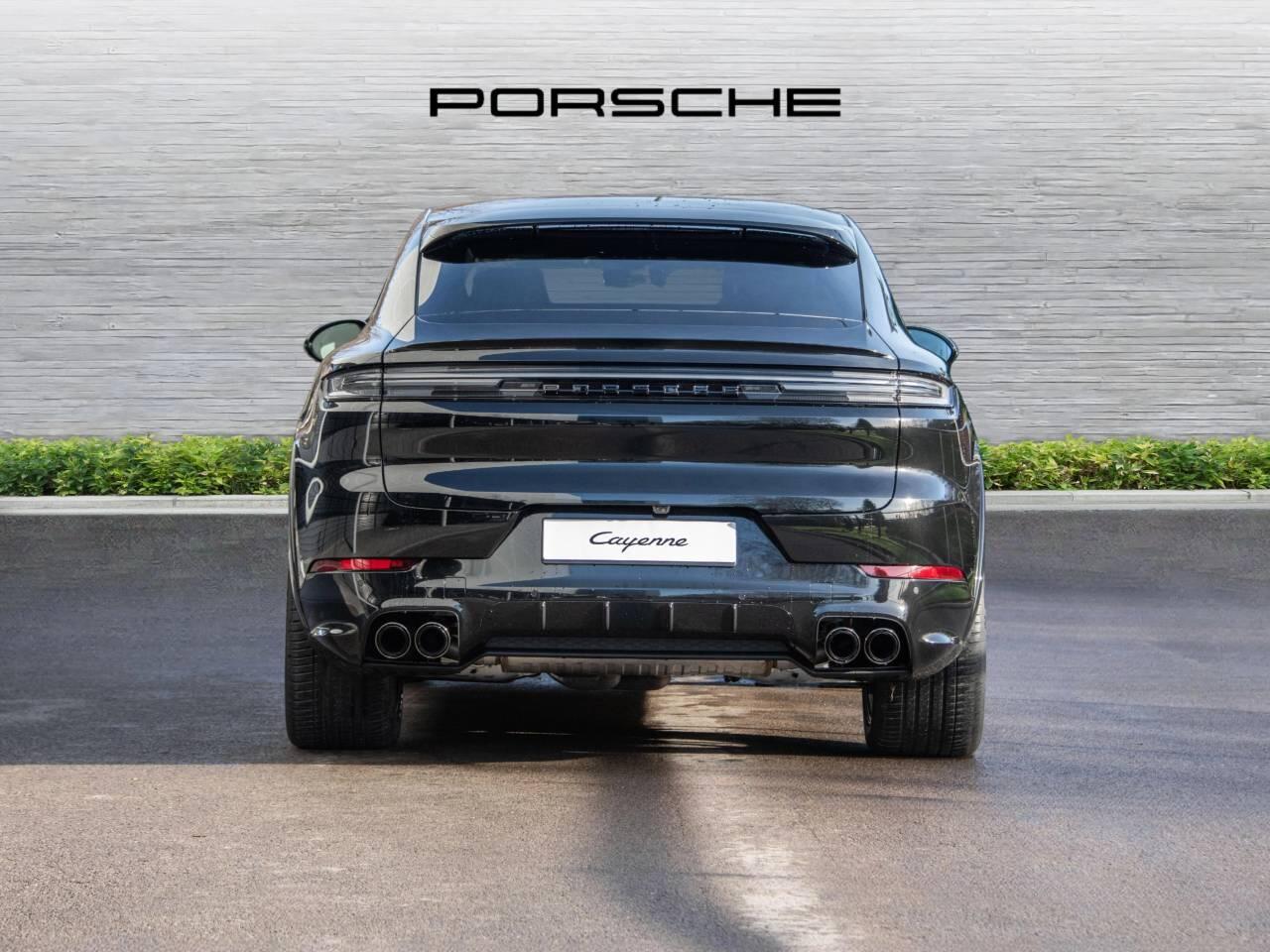 Porsche Cayenne view 7