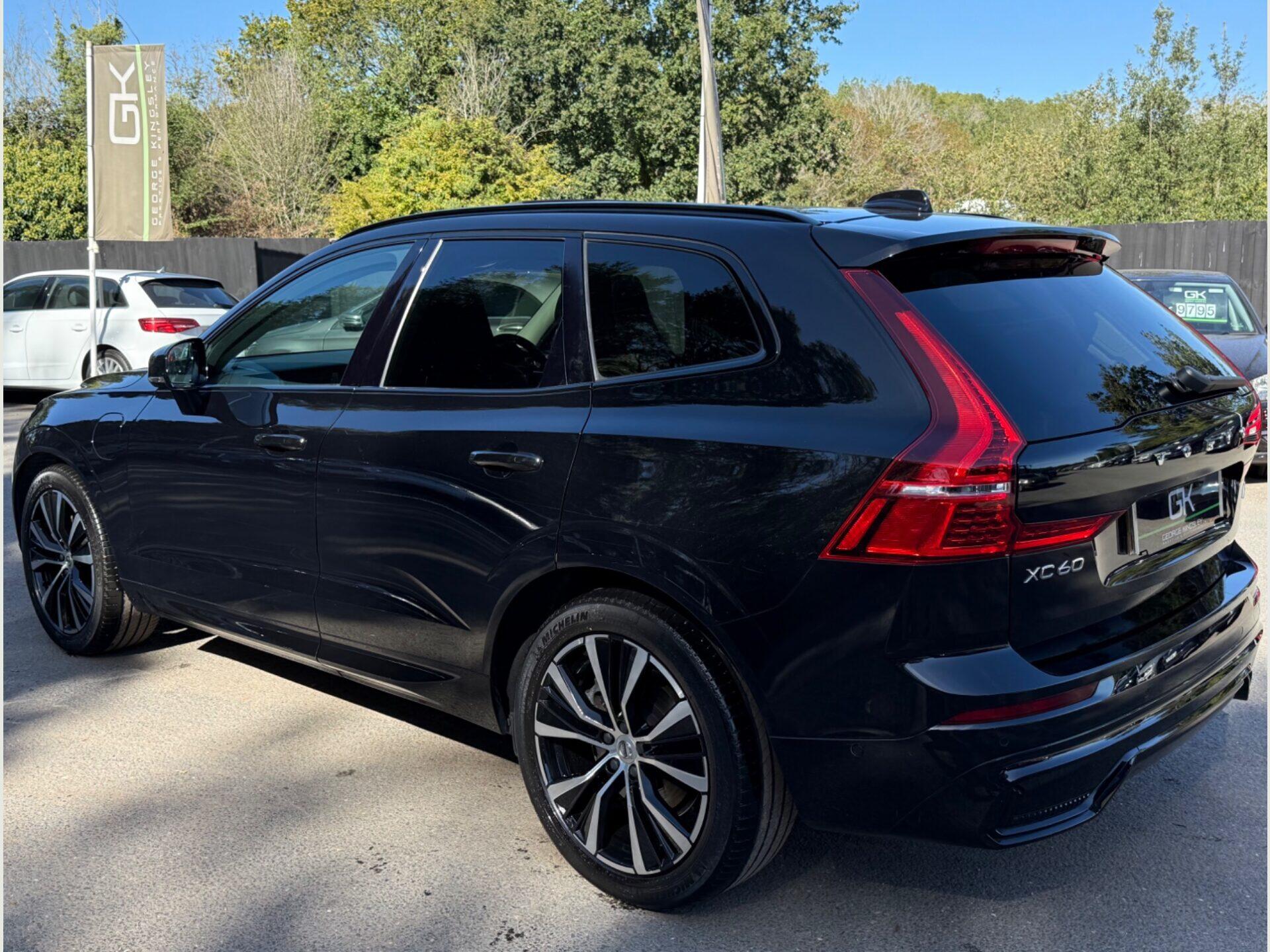 Volvo XC60 view 2