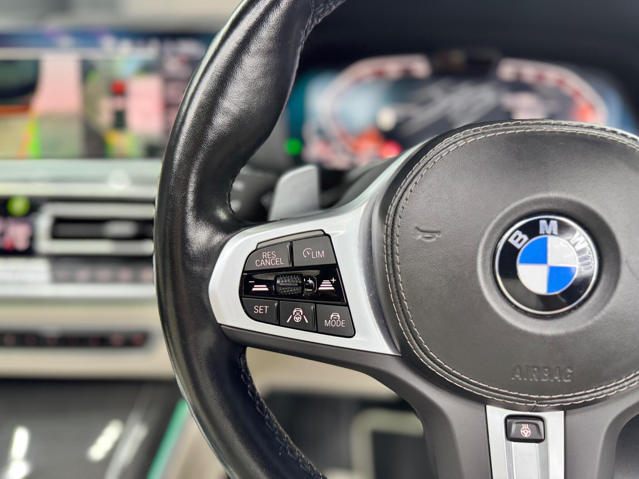 BMW X5 view 42