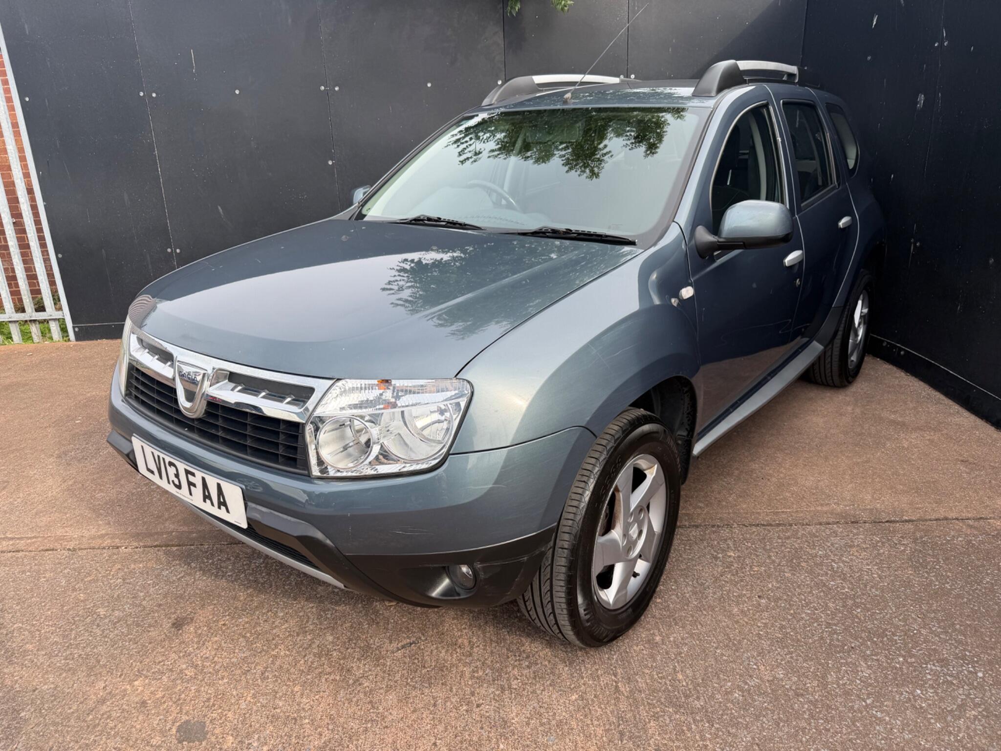 Dacia Duster view 11