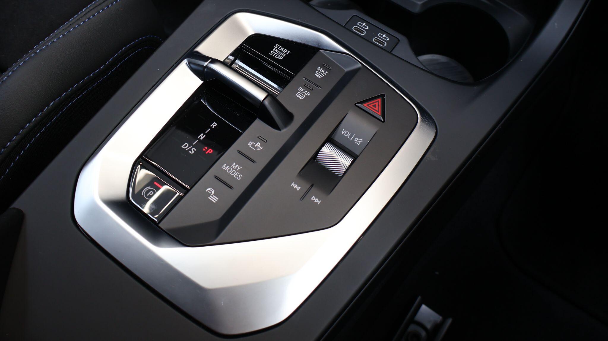BMW 1 Series view 8
