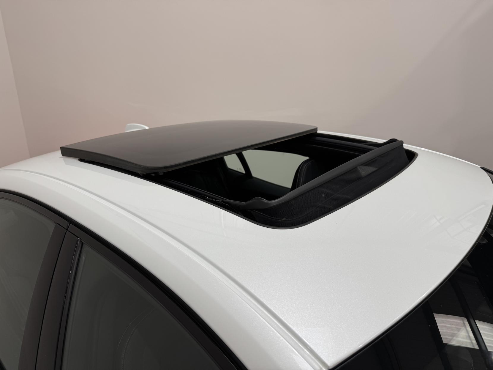 Volvo S60 view 3