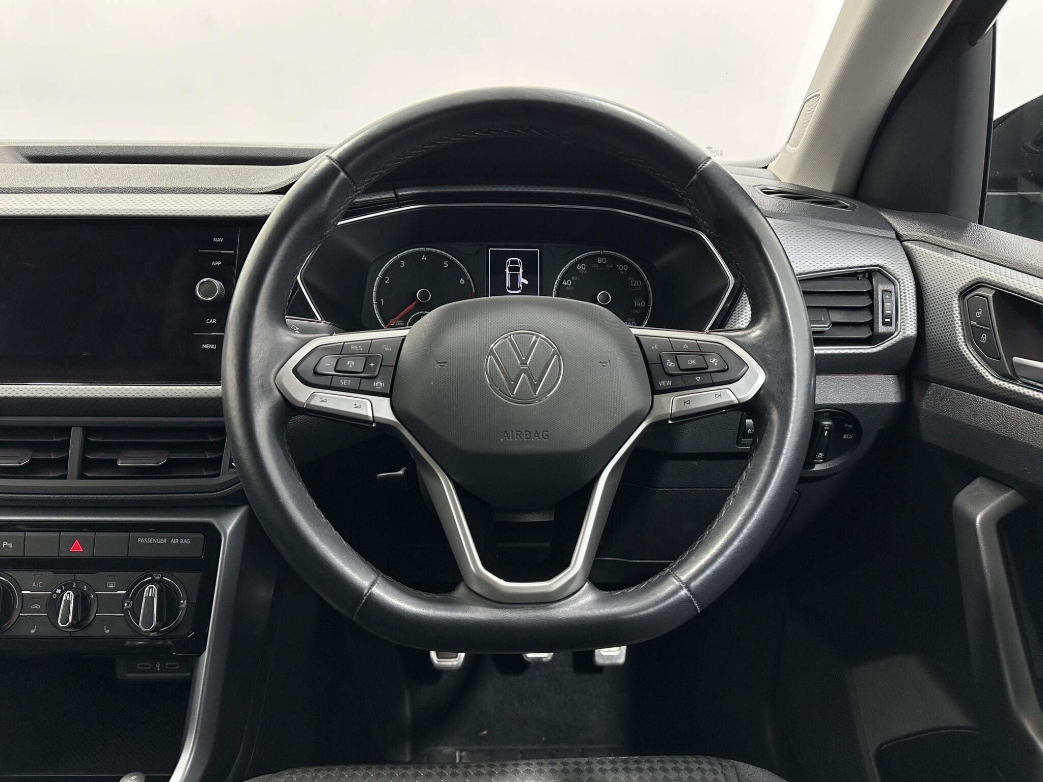 Volkswagen T-Cross view 13