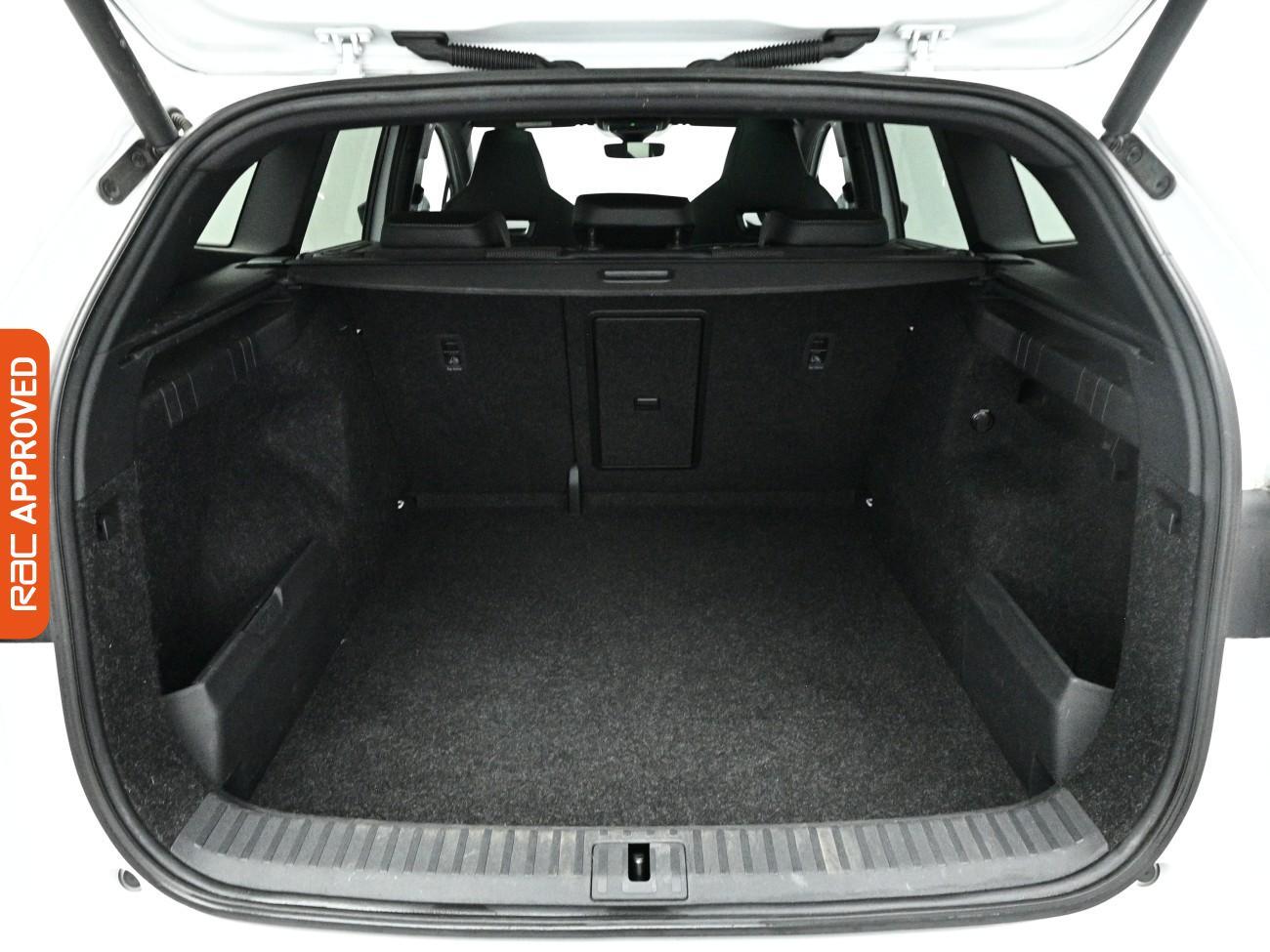 Skoda Enyaq view 29