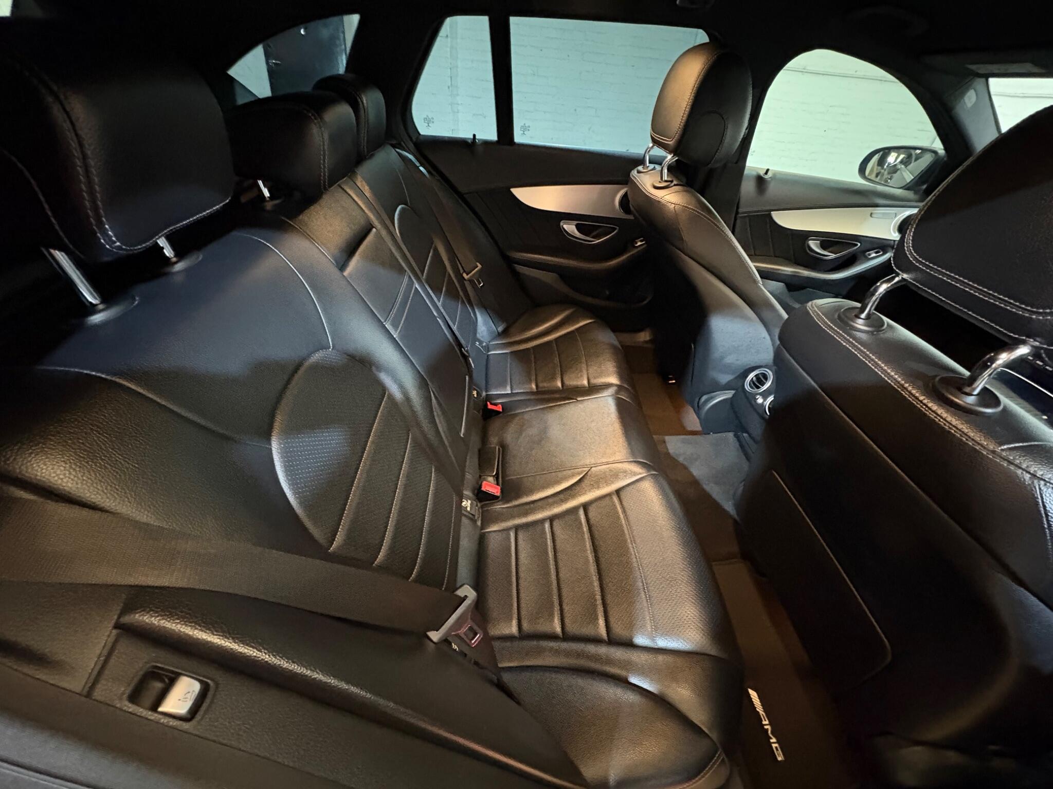 Mercedes-Benz C Class view 42
