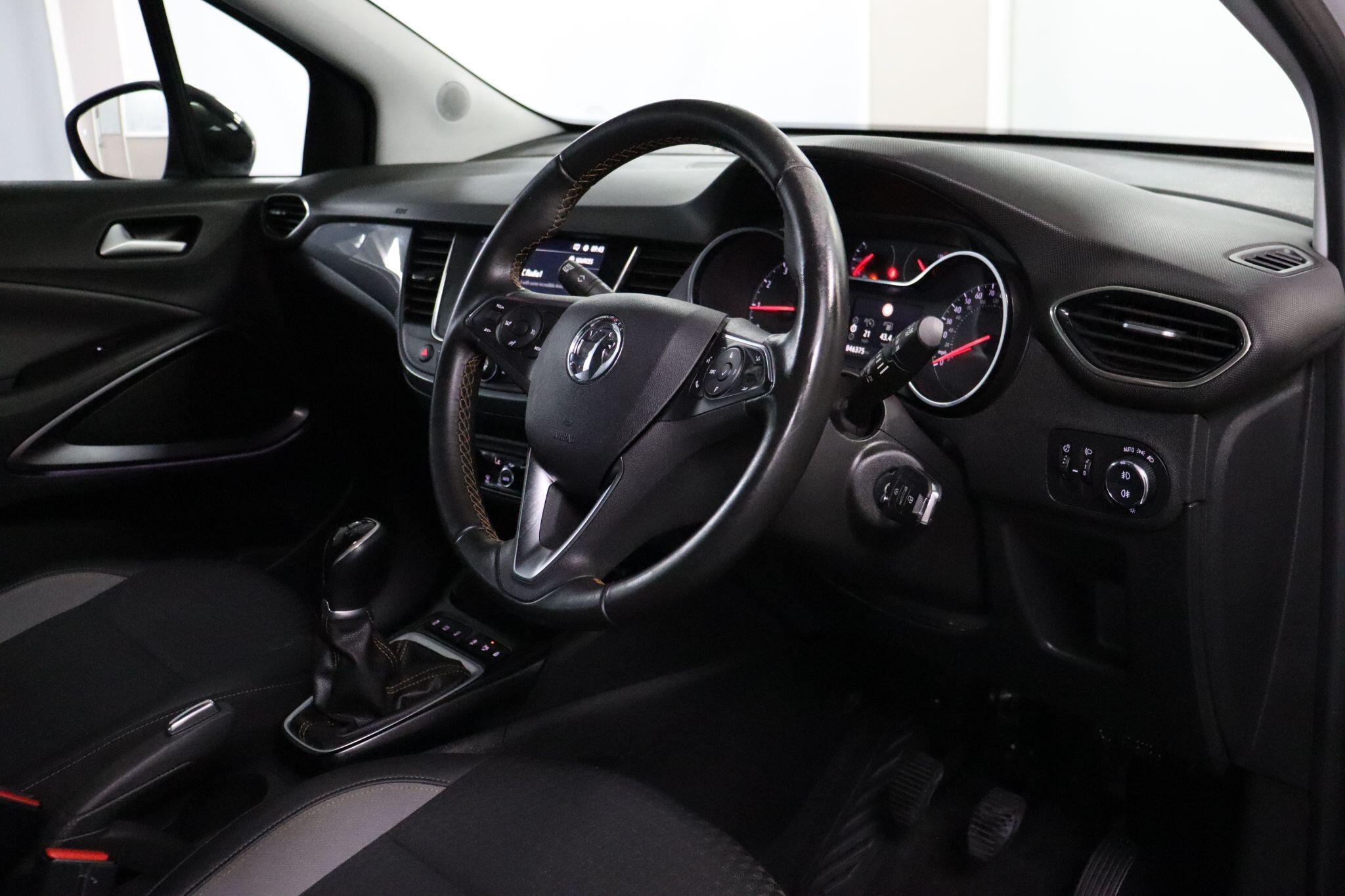 Vauxhall Crossland X view 5