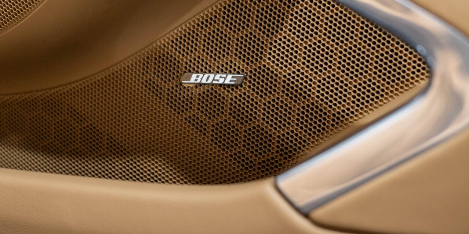 Porsche 911 view 26