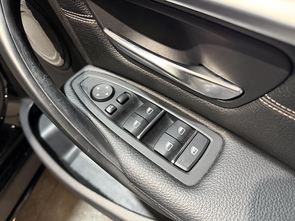 BMW 3 Series view 41
