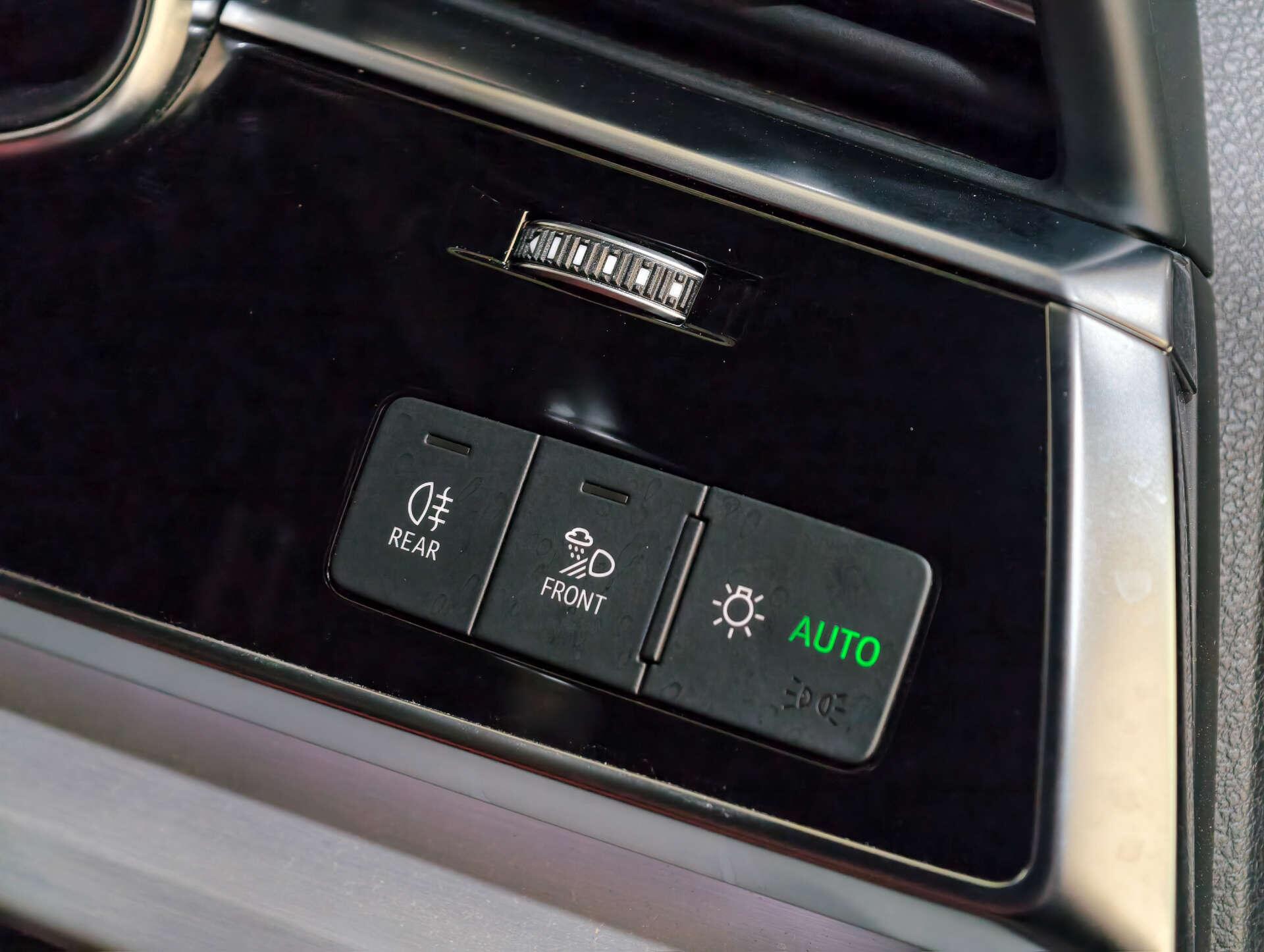 Audi SQ7 view 23