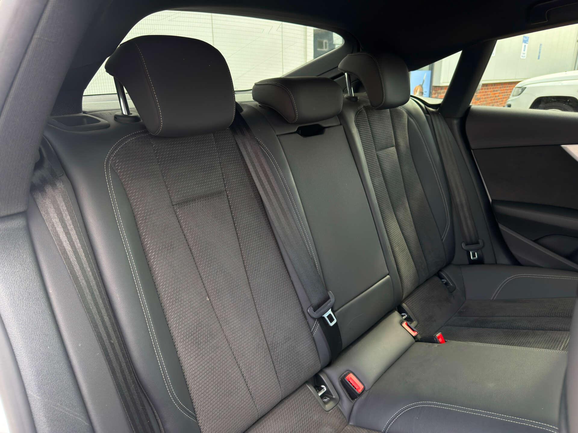 Audi A5 view 16