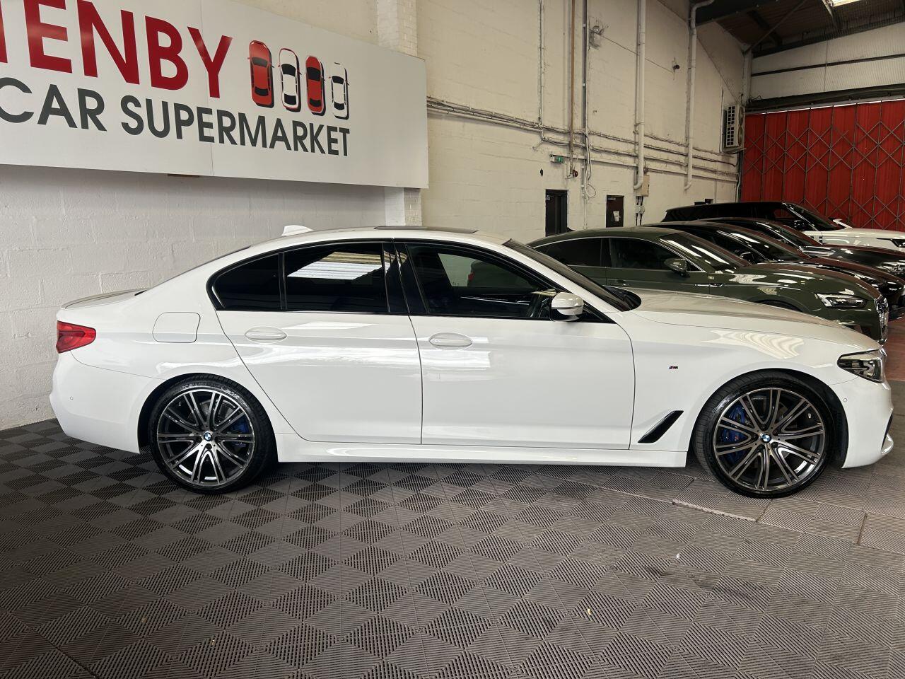 BMW 5 Series view 8