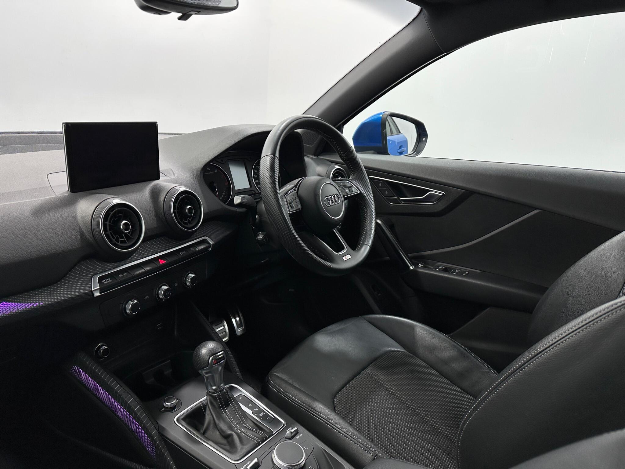 Audi Q2 view 31