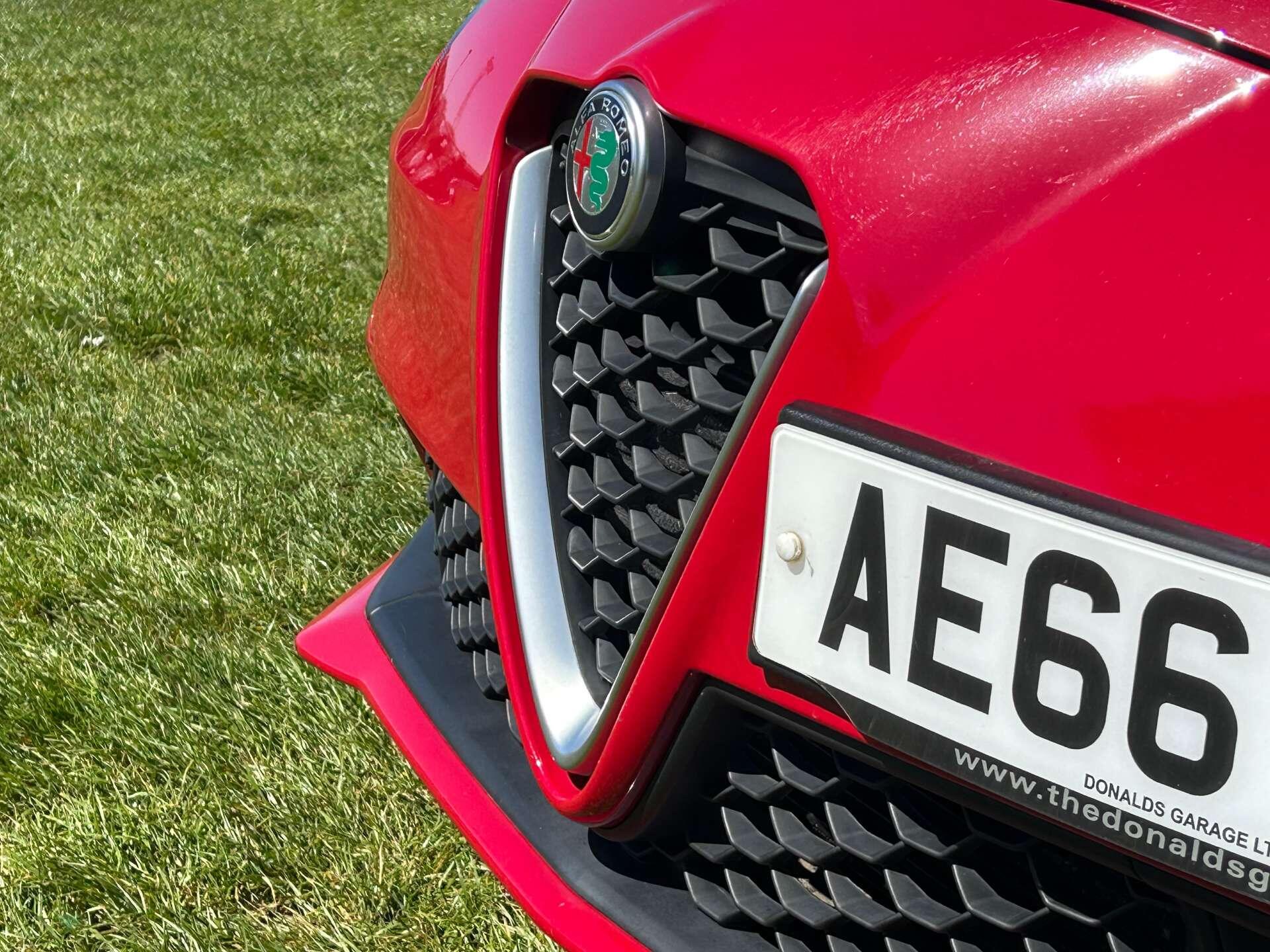 Alfa Romeo Mito view 10