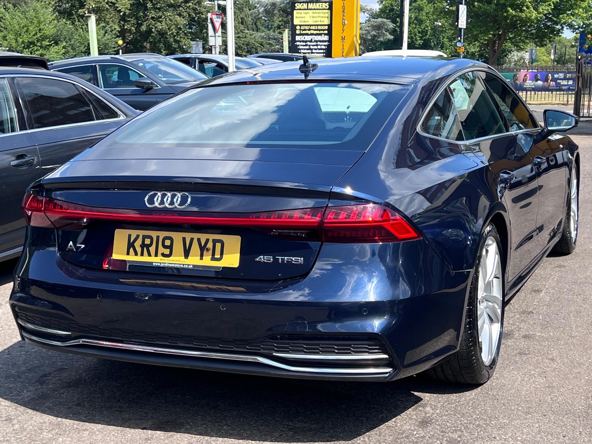 Audi A7 view 10