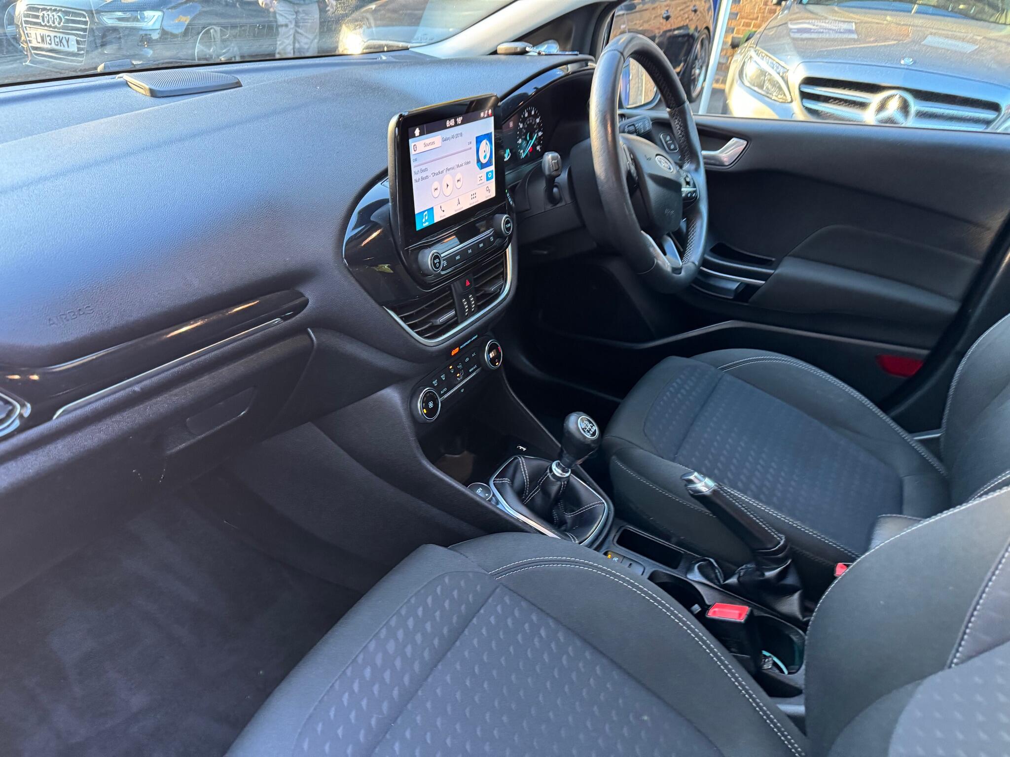 Ford Fiesta view 14