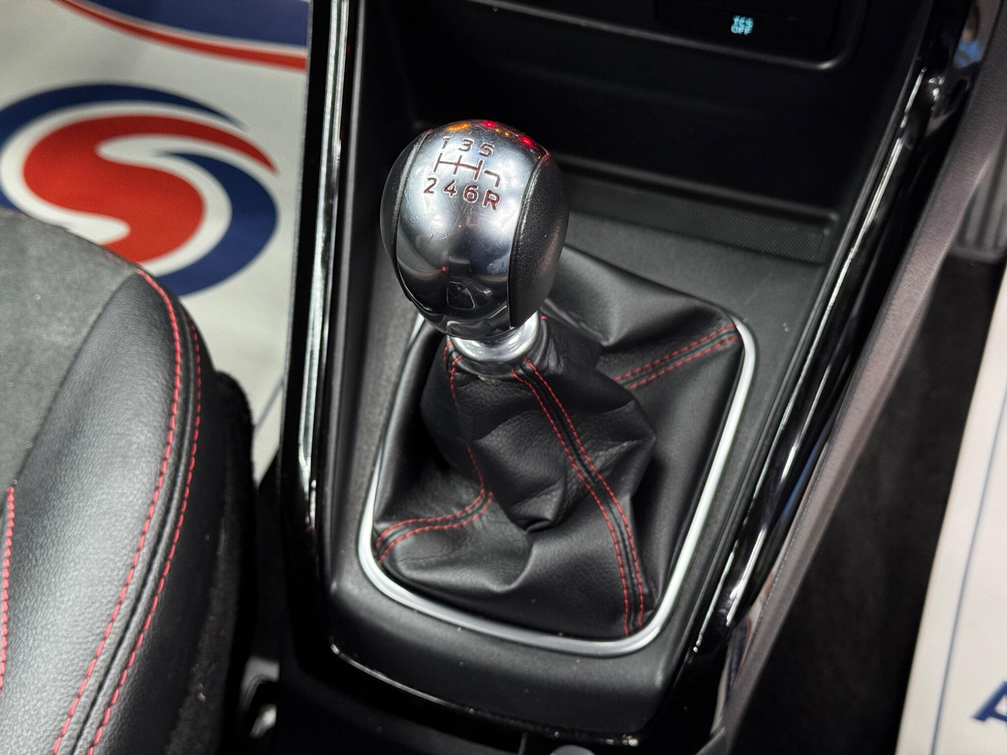 Ford Ecosport view 25