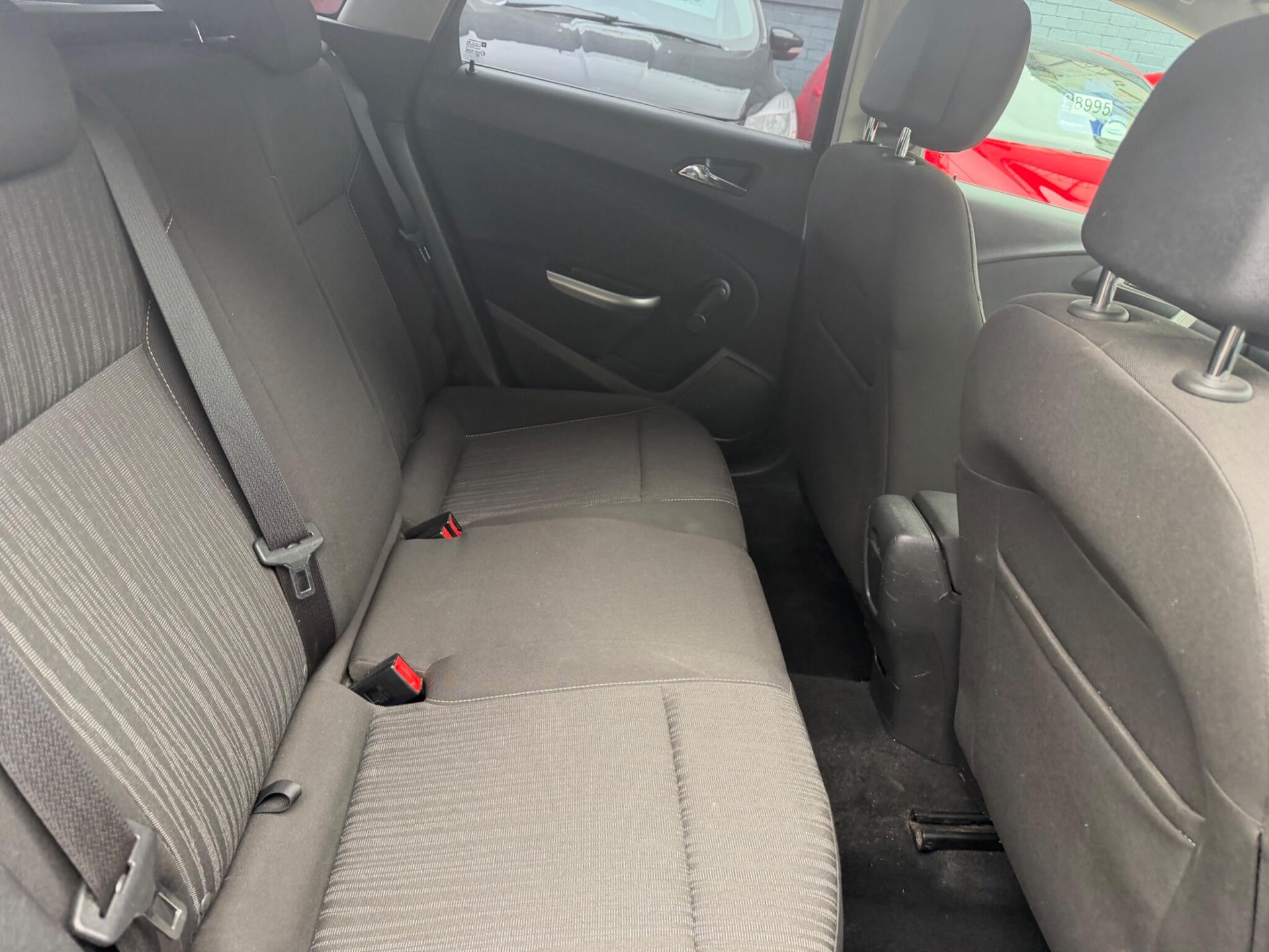 Vauxhall Astra view 32