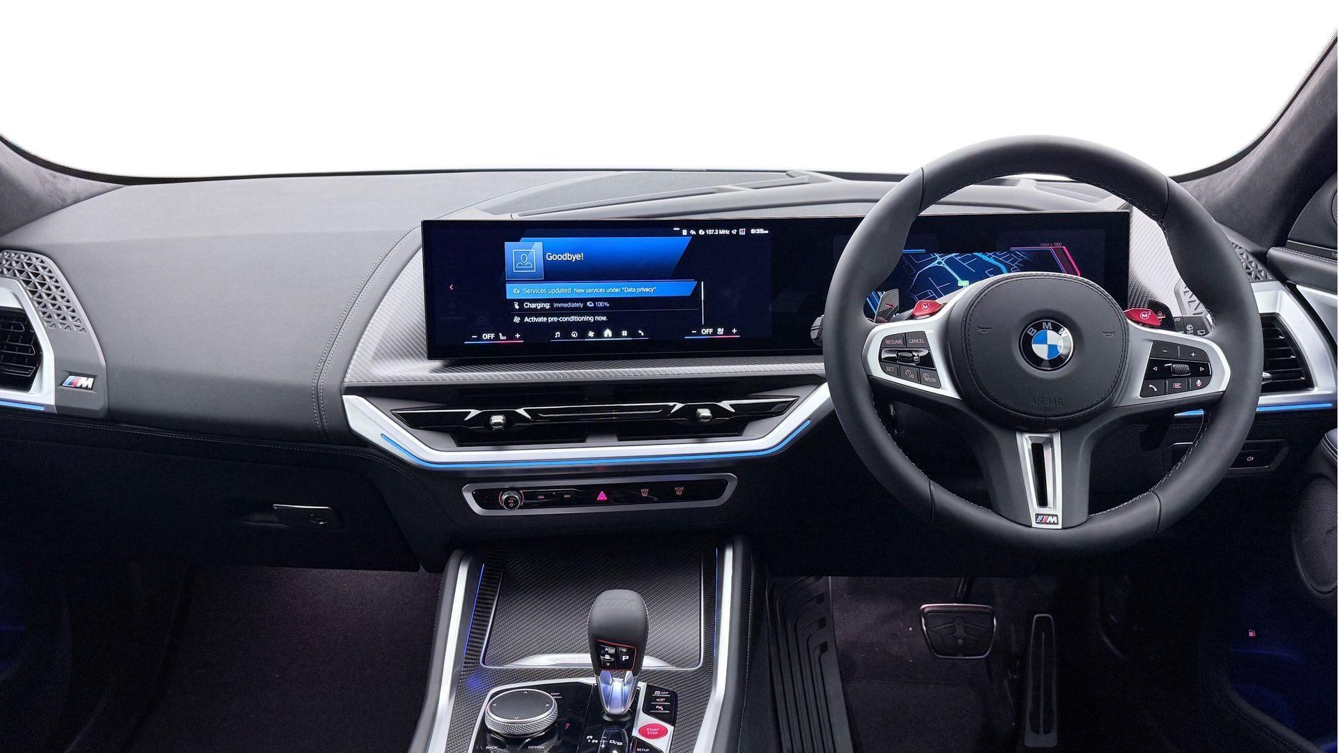 BMW XM view 4