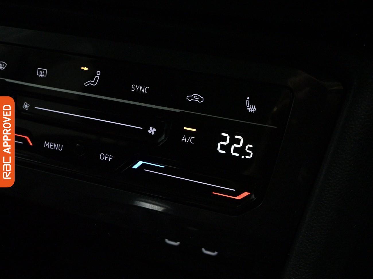 Volkswagen Tiguan Allspace view 18
