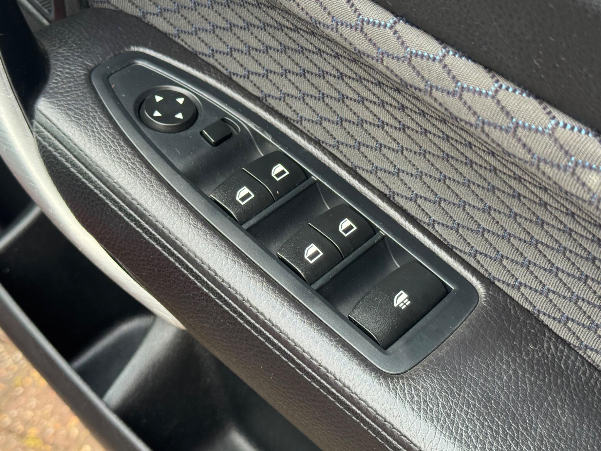 BMW 2 Series view 12