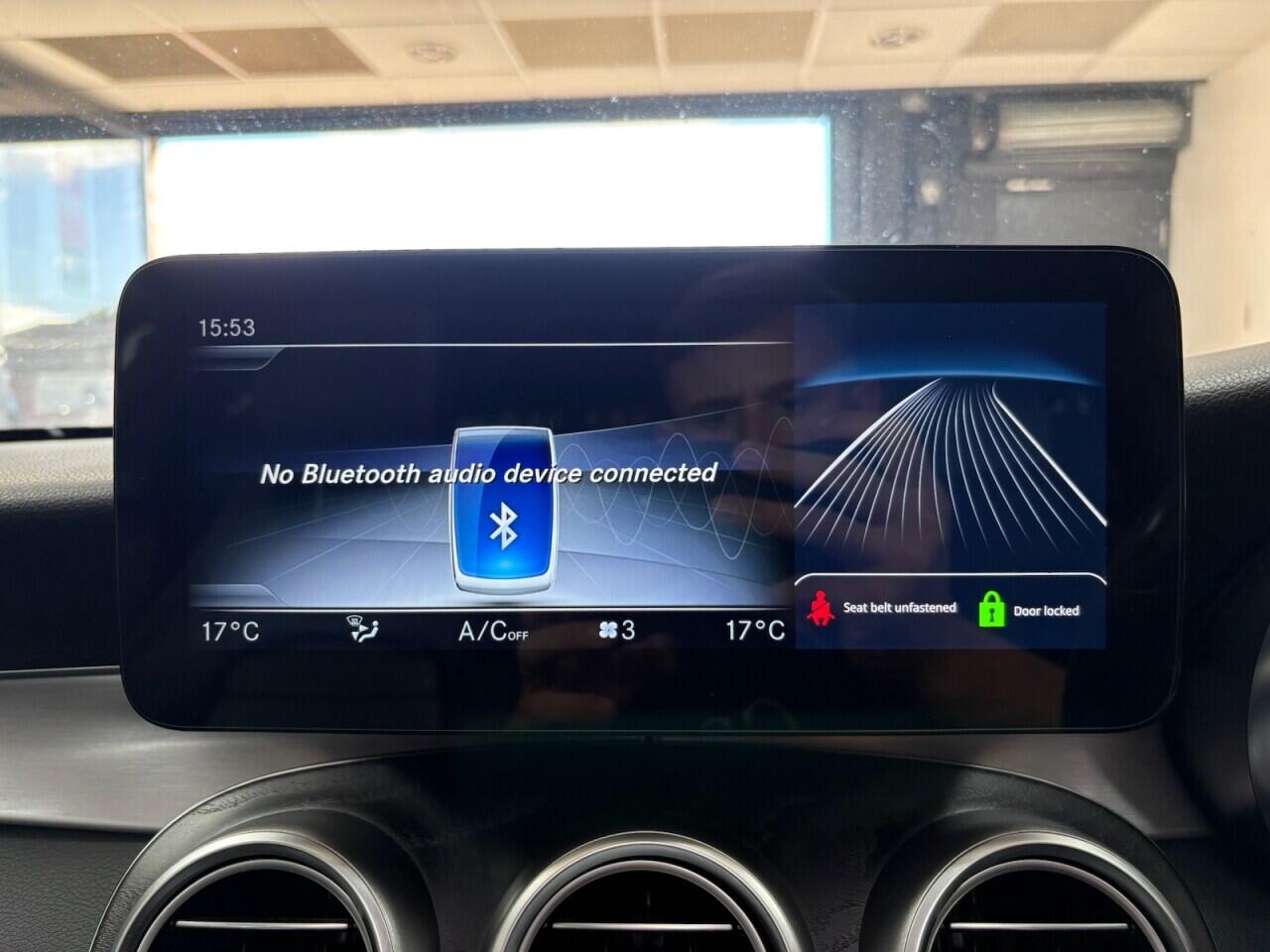 Mercedes-Benz C-Class view 24