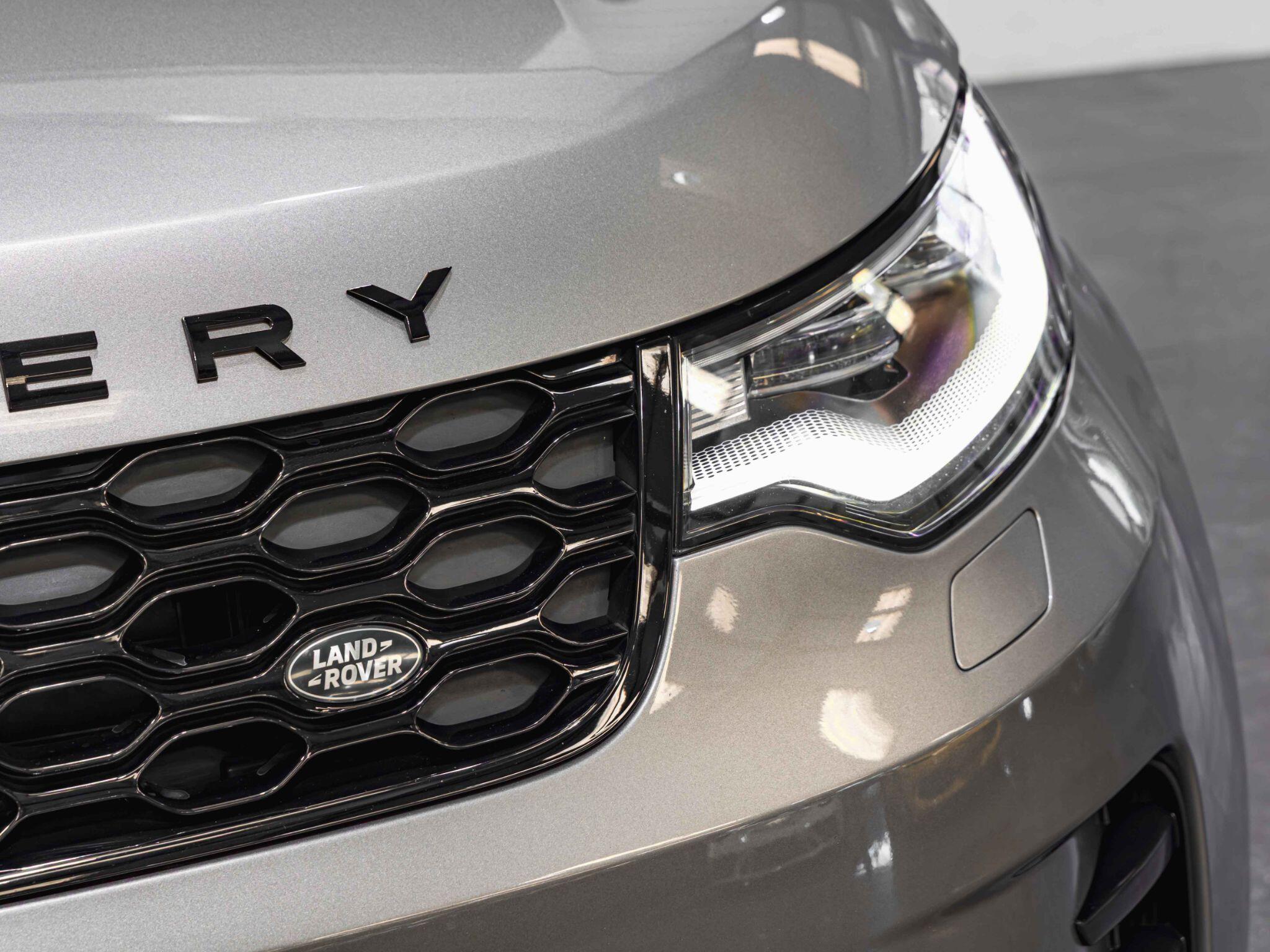 Land Rover Discovery 3 view 14