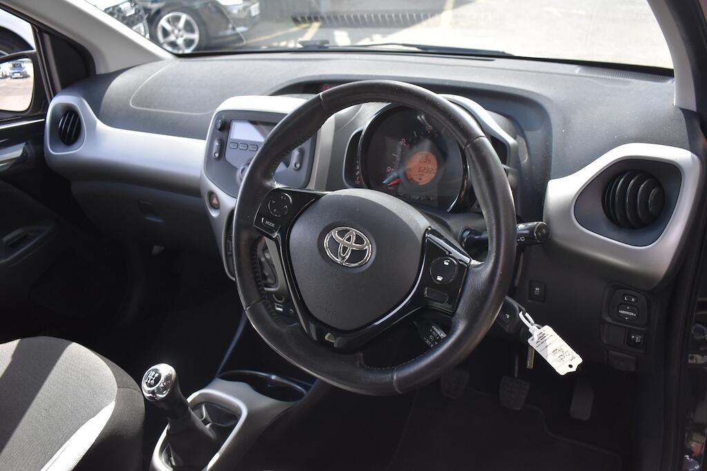 Toyota Aygo view 10