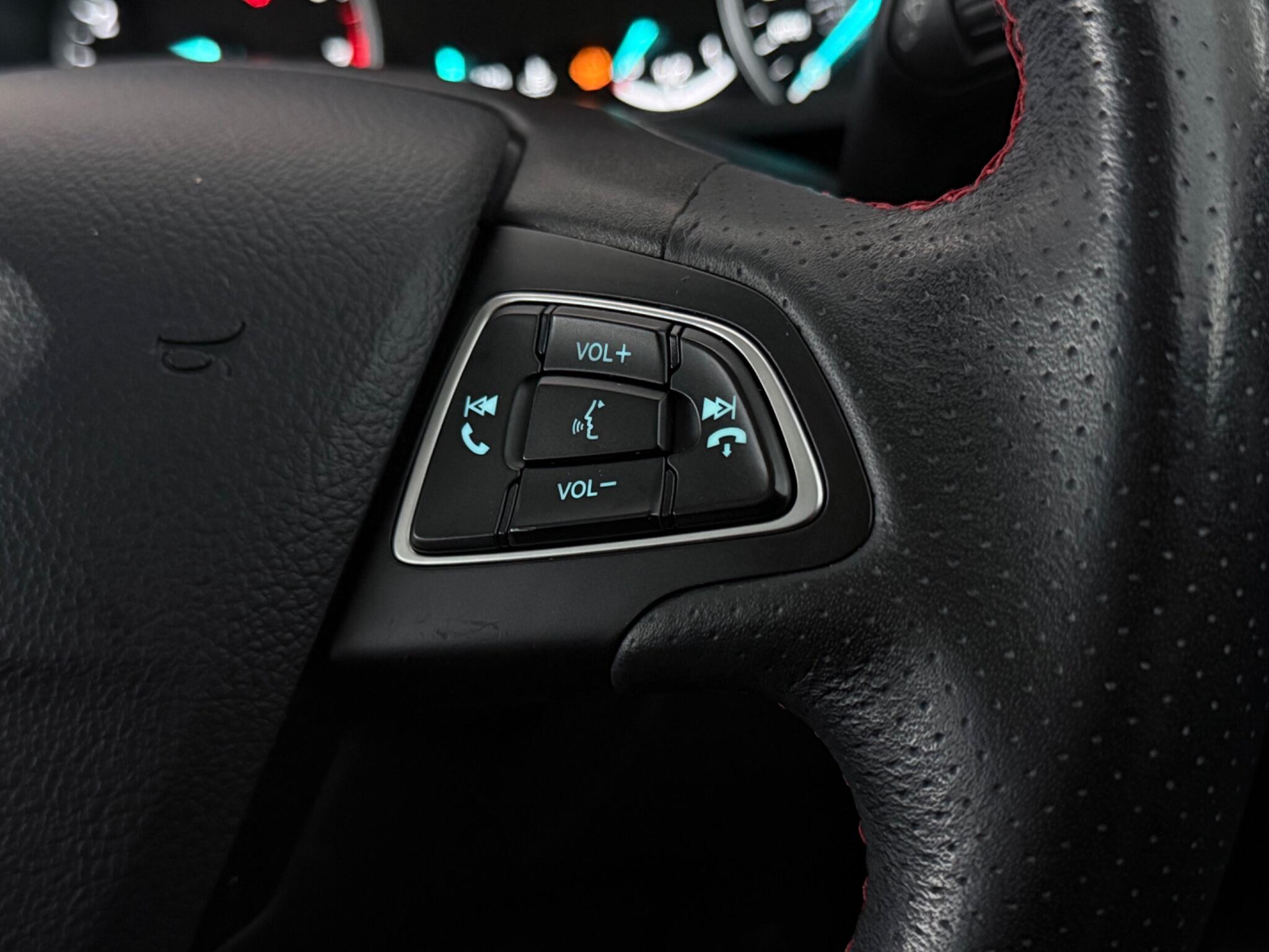 Ford Ecosport view 16