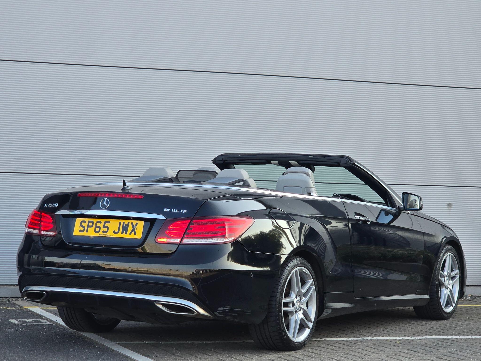 Mercedes-Benz E-Class view 7