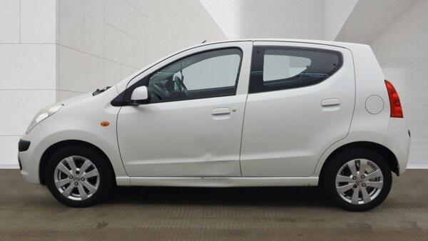 Nissan Pixo view 6