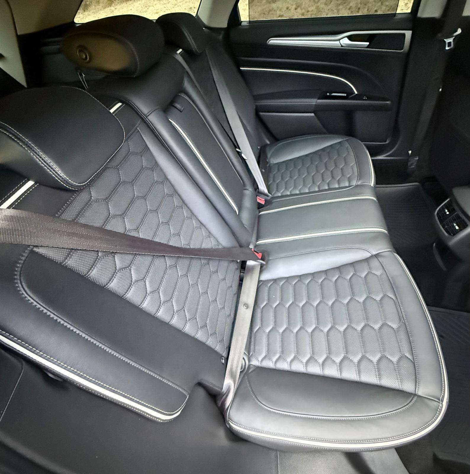 Ford Mondeo view 36