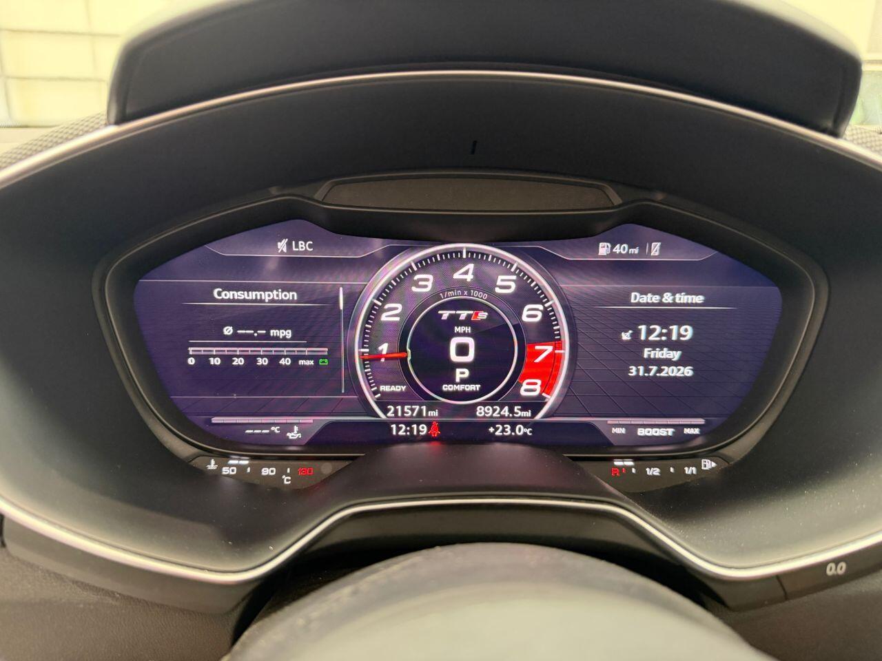 Audi TTS view 11