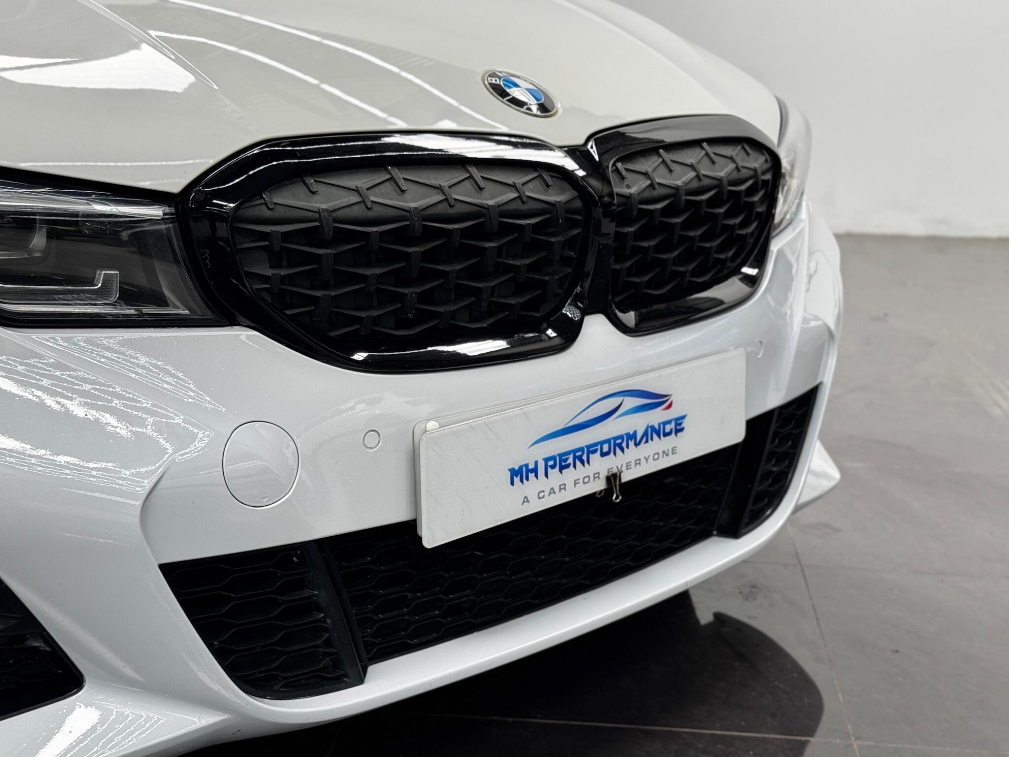 BMW 3 Series view 13