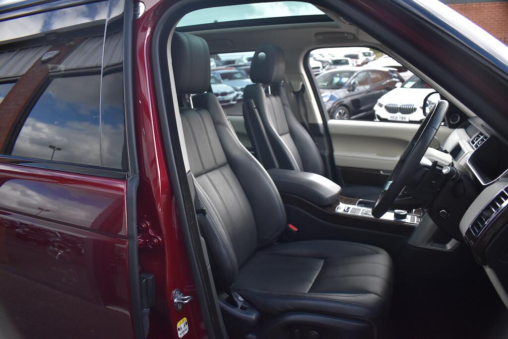 Land Rover Range Rover view 9