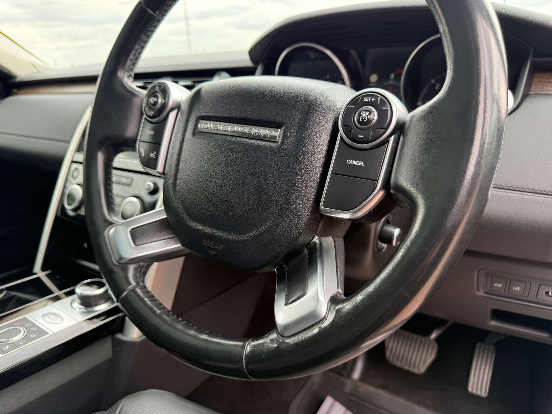 Land Rover Discovery view 44