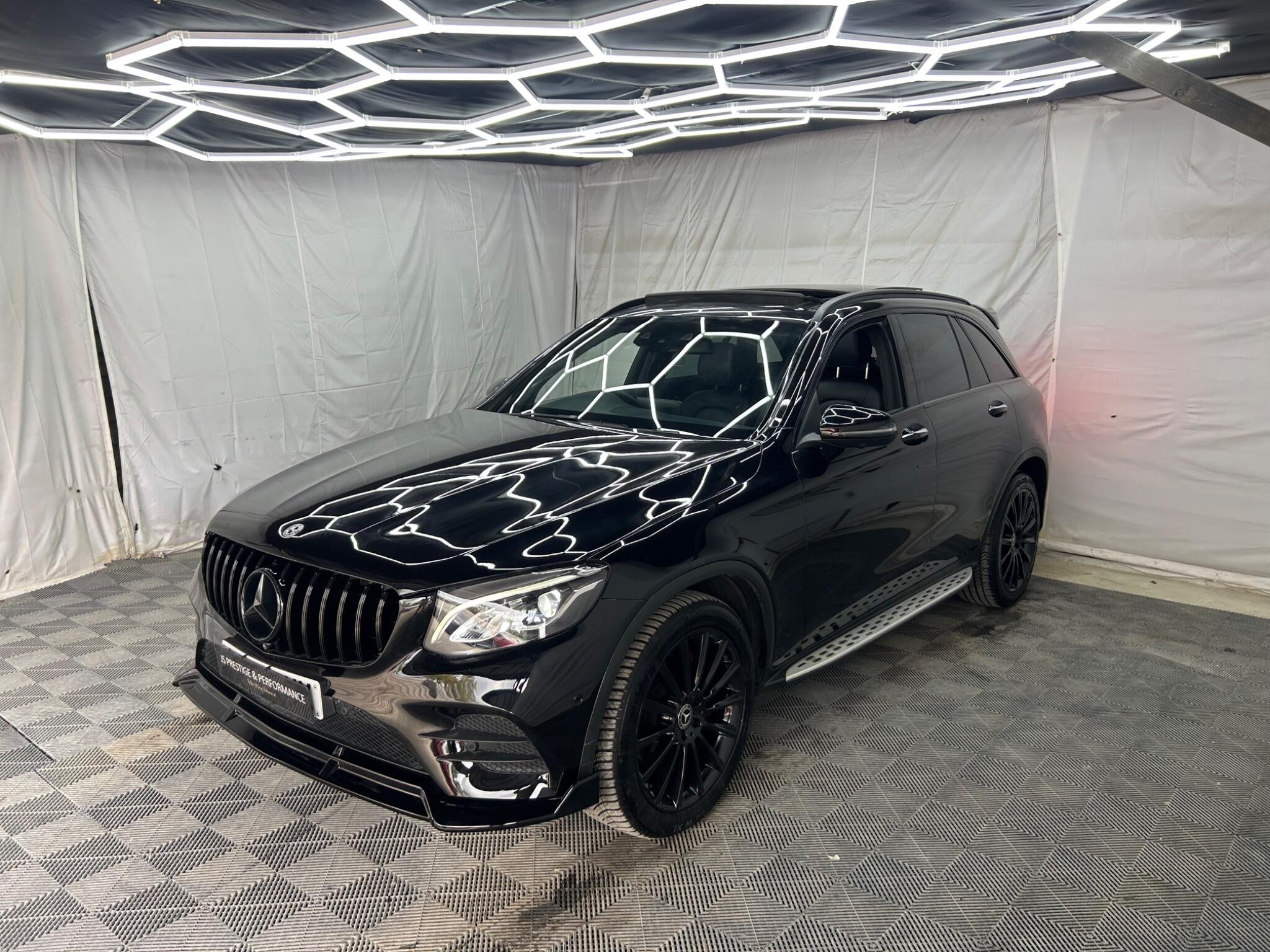 Mercedes-Benz GLC view 3