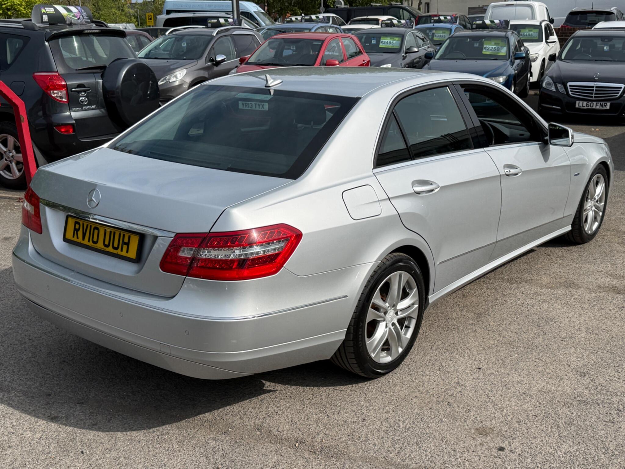 Mercedes-Benz E Class - Image 19