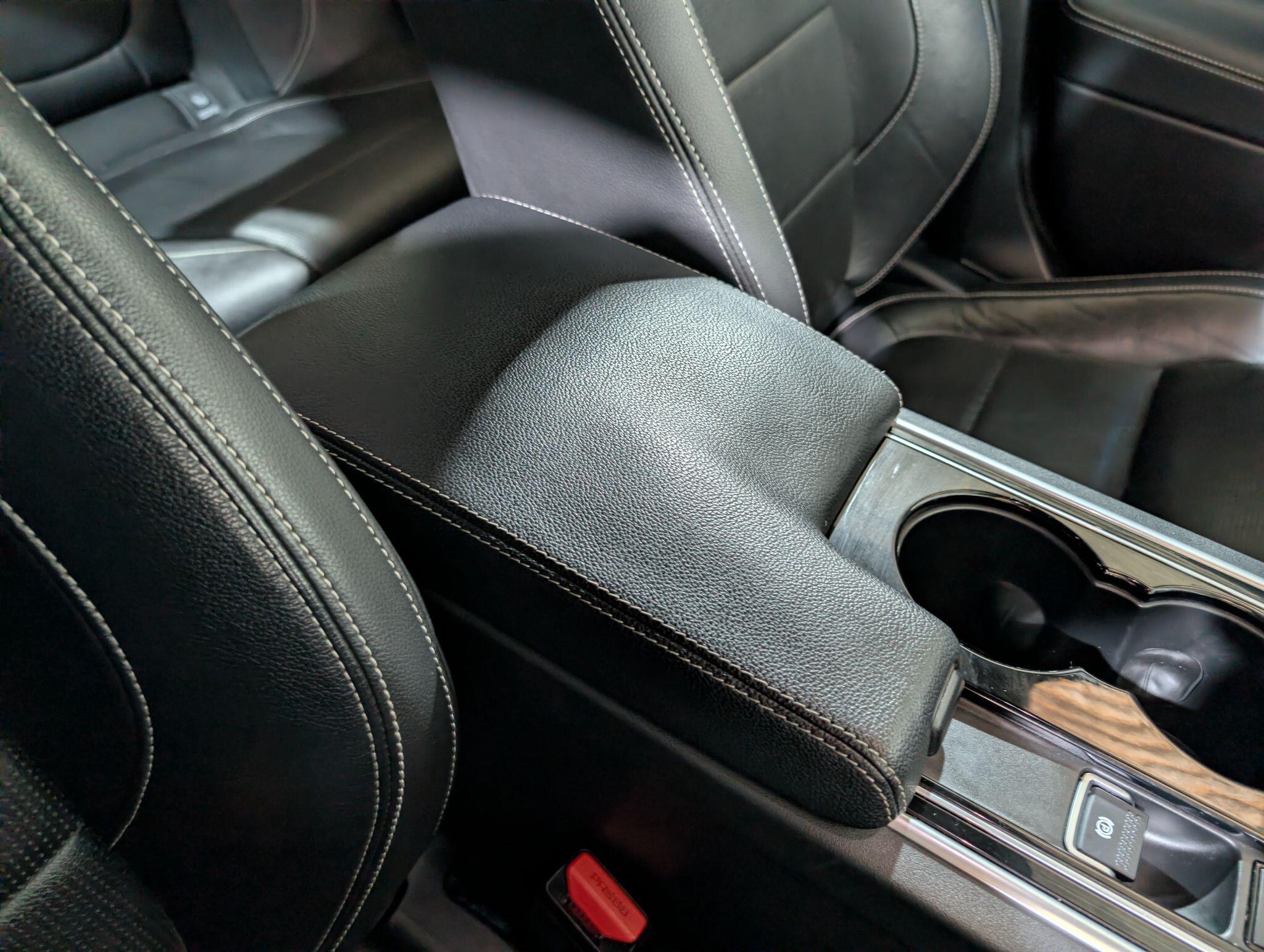 Jaguar Xe view 25