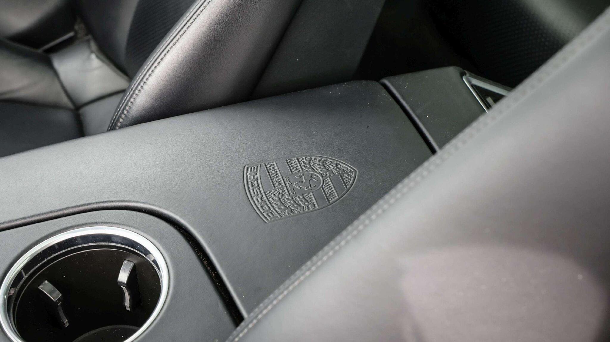 Porsche Panamera view 14