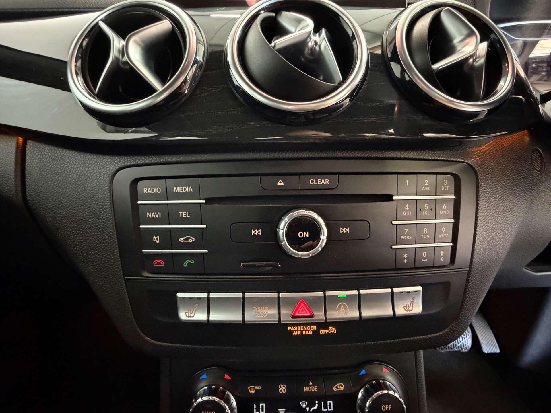 Mercedes-Benz B-Class view 37