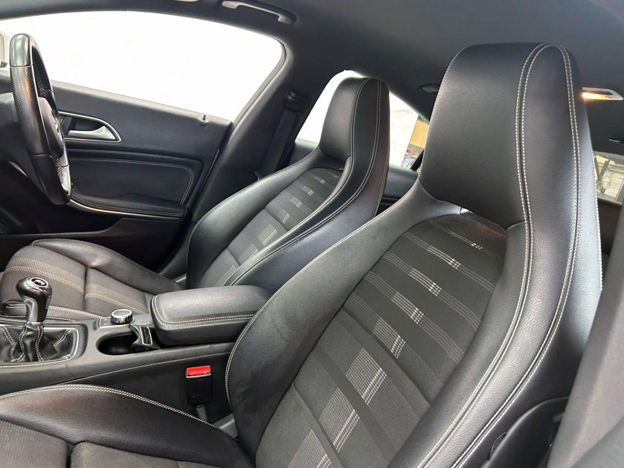 Mercedes-Benz Cla view 14