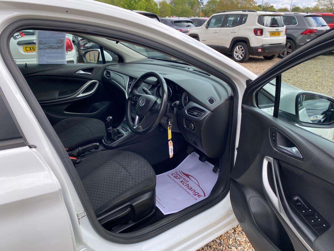 Vauxhall Astra view 23