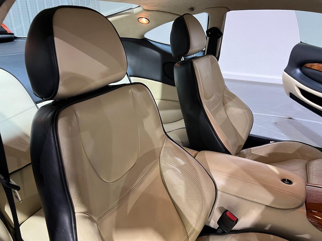 Aston Martin DB7 view 20