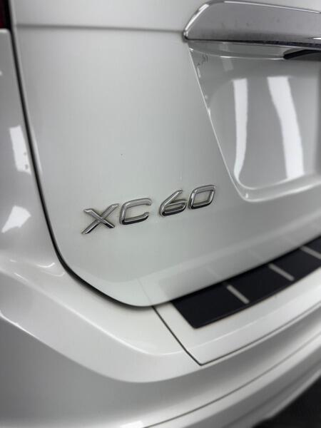 2014 Volvo XC60 3.0 T6 SE Lux Nav Estate 5dr Petrol Geartronic AWD Euro 5 (304 ps) • 40,000 miles image 14
