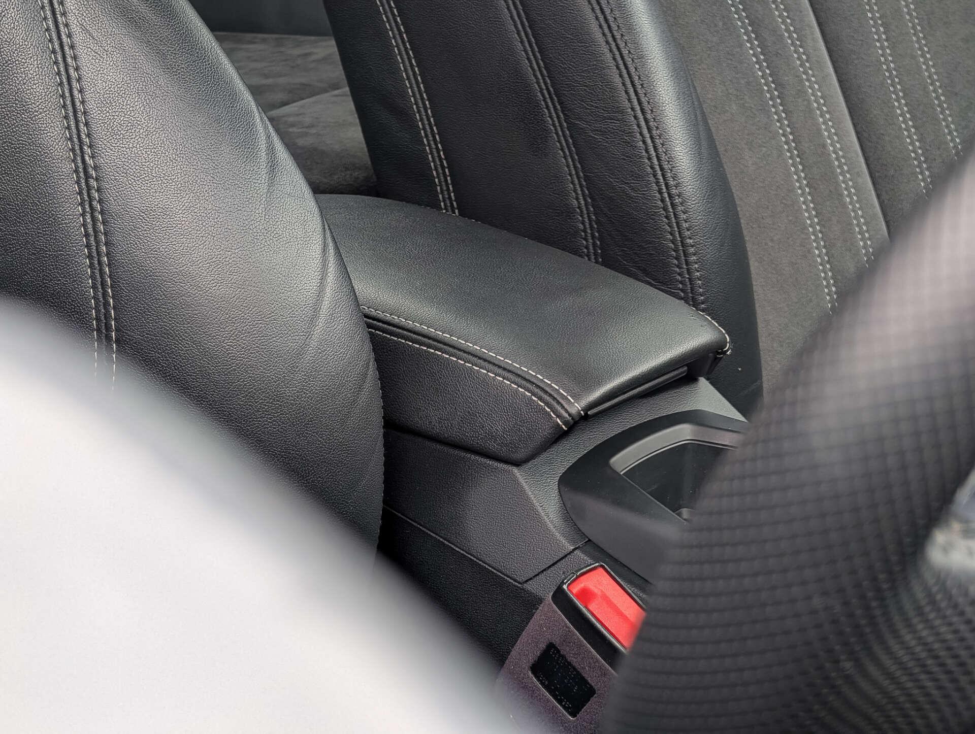 Audi TT view 39