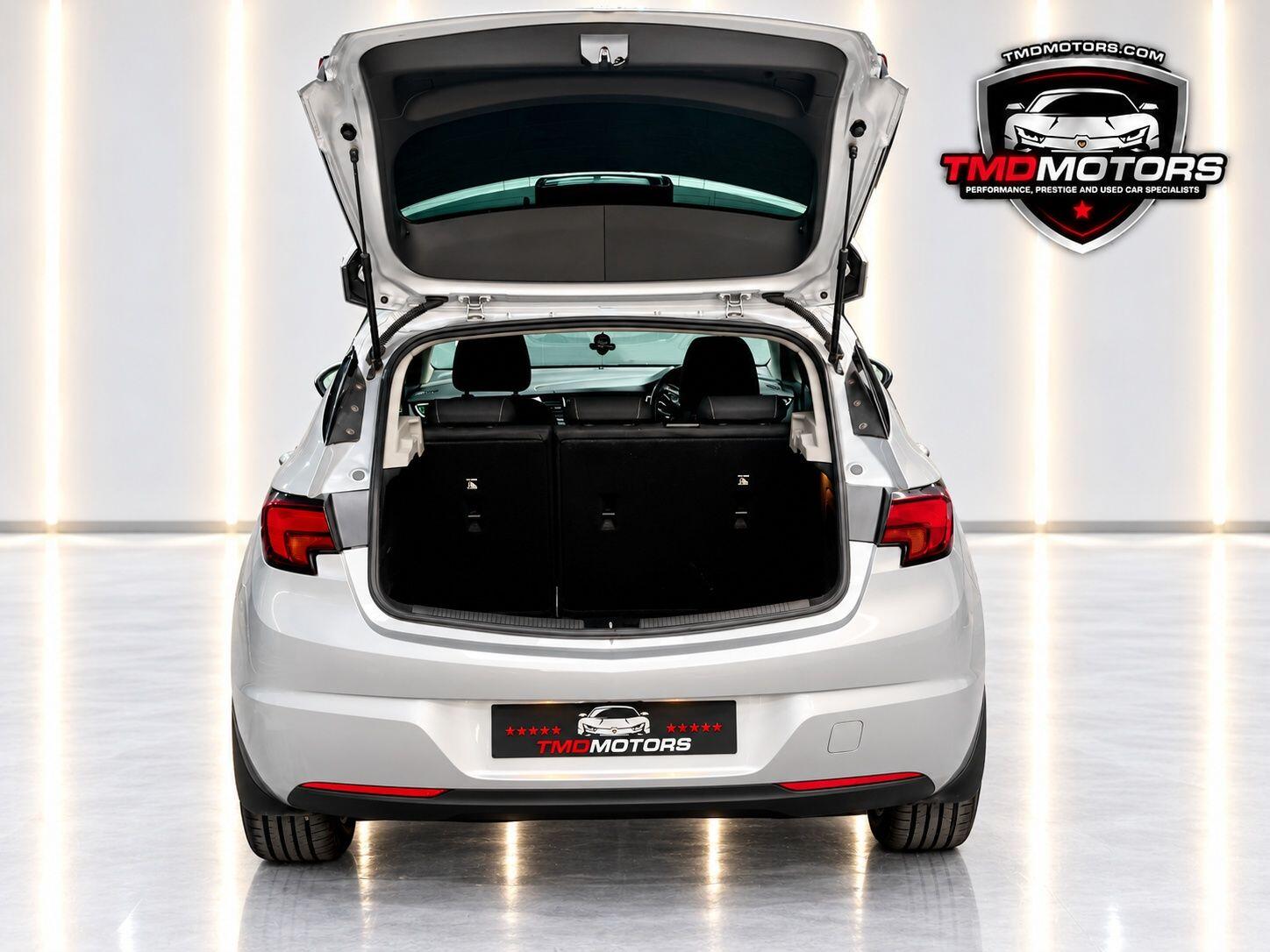 Vauxhall Astra view 10