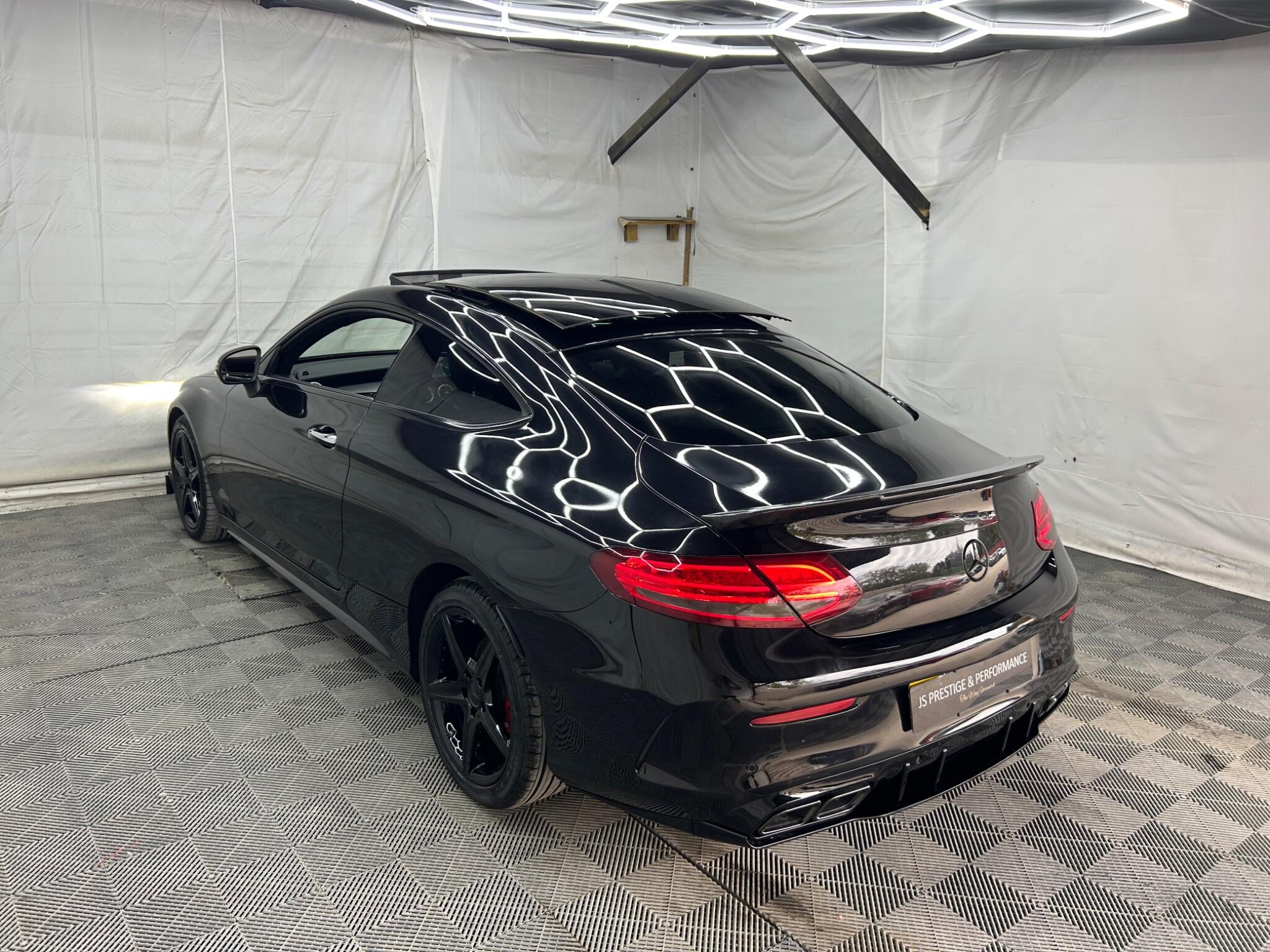 Mercedes-Benz C-Class view 4
