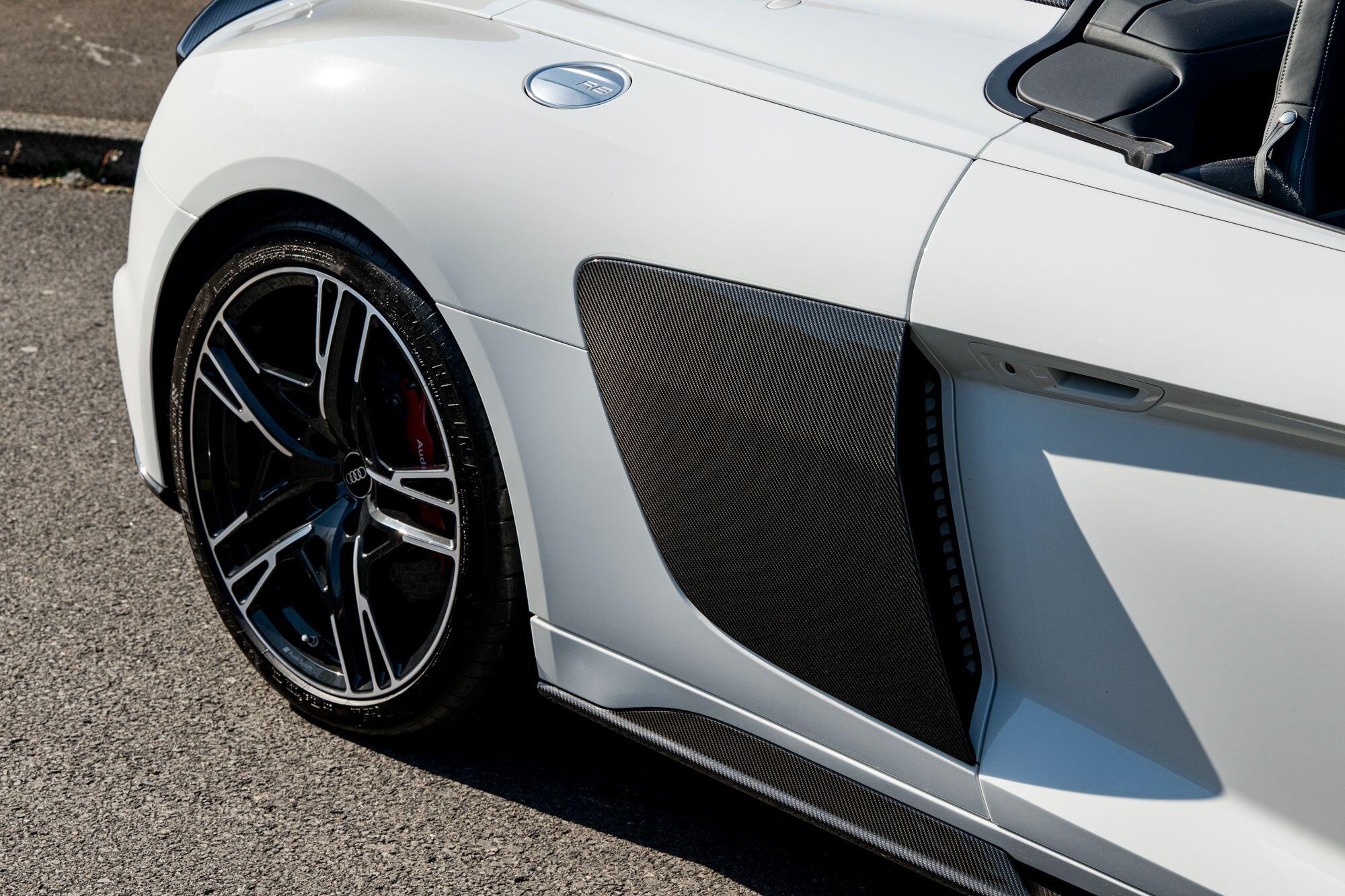 Audi R8 view 42